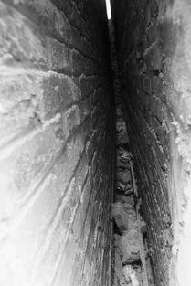 夹缝之间,探索夹缝中的智慧与机遇